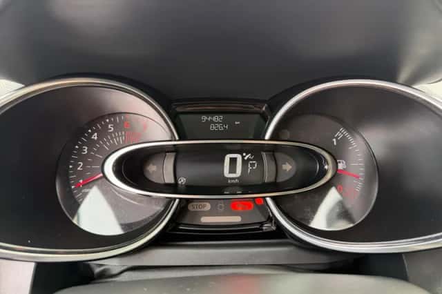 Renault Clio (2018) thumbnail 18