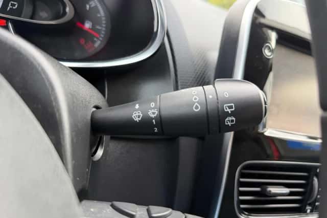 Renault Clio (2018) thumbnail 20