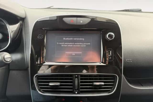 Renault Clio (2018) thumbnail 23