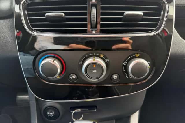 Renault Clio (2018) thumbnail 26