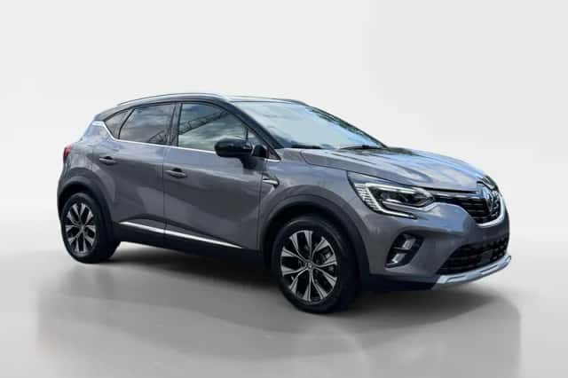 Renault Captur (2023) thumbnail 3
