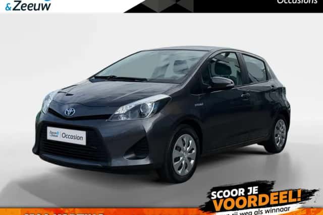 Toyota Yaris (2013) thumbnail 1