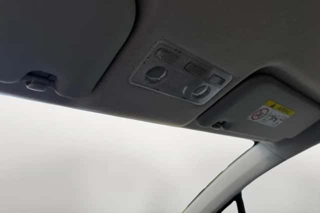 Toyota Yaris (2013) thumbnail 21