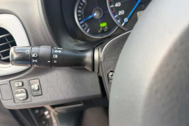 Toyota Yaris (2013) thumbnail 29