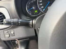 Toyota Yaris (2013) thumbnail 29