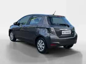 Toyota Yaris (2013) thumbnail 4