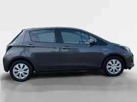 Toyota Yaris (2013) thumbnail 7