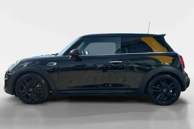 MINI Cooper (2018) thumbnail 4