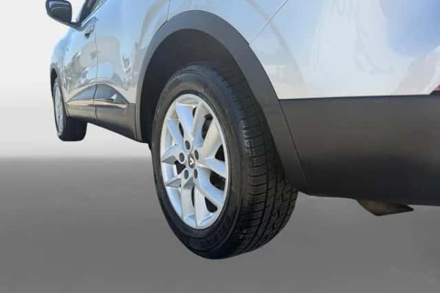 Renault Kadjar (2018) thumbnail 10