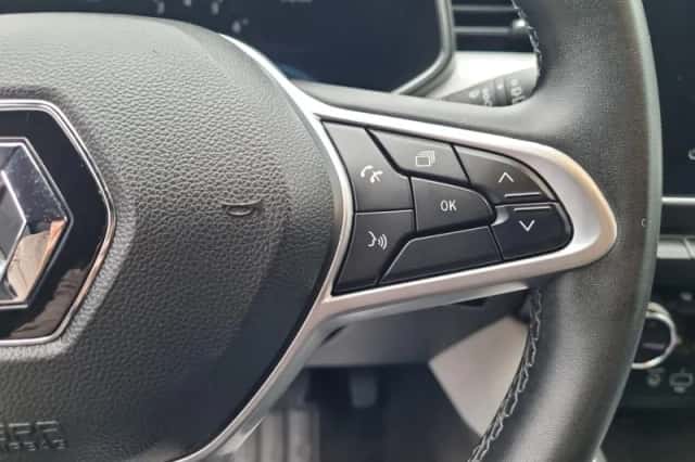 Renault Clio (2023) thumbnail 10