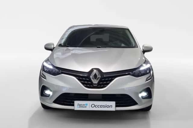 Renault Clio (2021) thumbnail 2