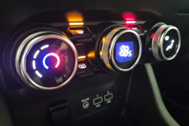 Renault Clio (2021) thumbnail 12