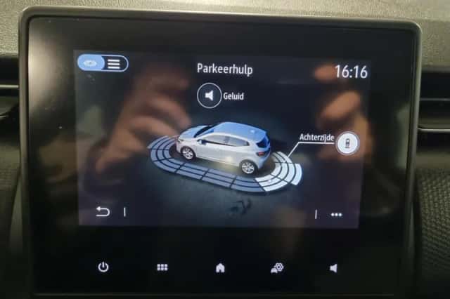 Renault Clio (2021) thumbnail 16