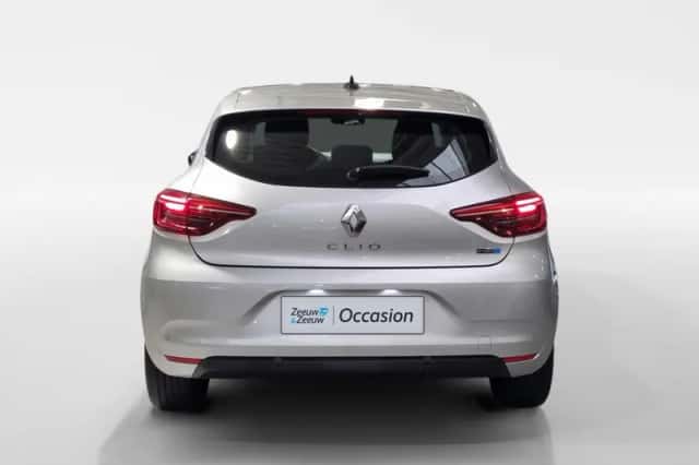 Renault Clio (2021) thumbnail 5