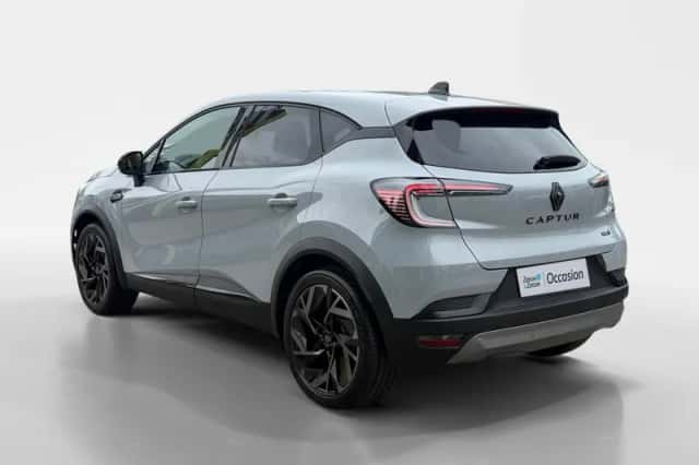 Renault Captur (2025) thumbnail 5