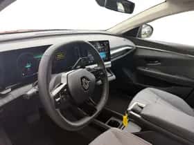 Renault Mégane E-Tech (2024) thumbnail 12