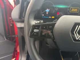 Renault Mégane E-Tech (2024) thumbnail 16