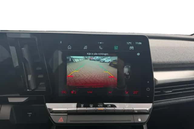 Renault Mégane E-Tech (2024) thumbnail 22