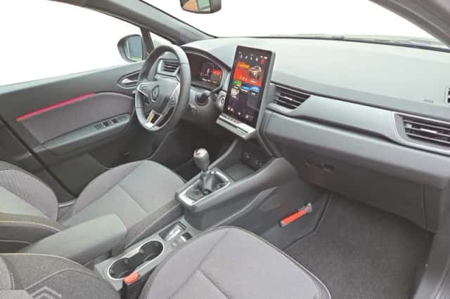 Renault Captur (2025) thumbnail 22