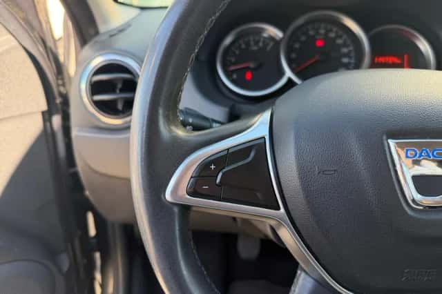 Dacia Duster (2017) thumbnail 17