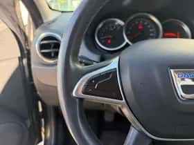 Dacia Duster (2017) thumbnail 17