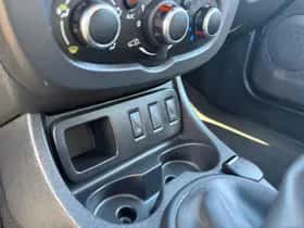 Dacia Duster (2017) thumbnail 29