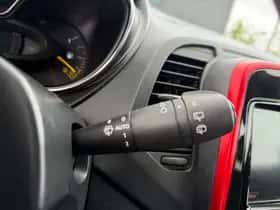 Renault Captur (2015) thumbnail 20