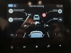 Renault Captur (2022) thumbnail 13