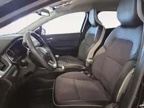 Renault Captur (2022) thumbnail 18