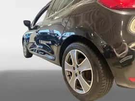 Renault Clio (2015) thumbnail 9