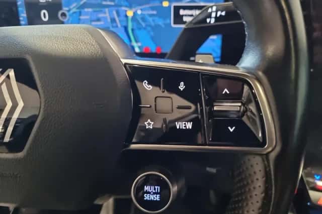 Renault Austral (2023) thumbnail 12