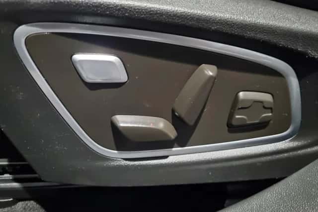 Renault Austral (2023) thumbnail 18
