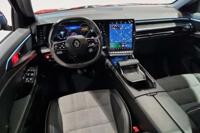 Renault Austral (2023) thumbnail 8