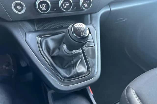 Renault Kangoo (2024) thumbnail 30