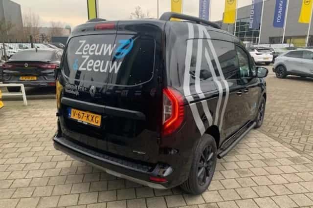 Renault Kangoo (2024) thumbnail 3
