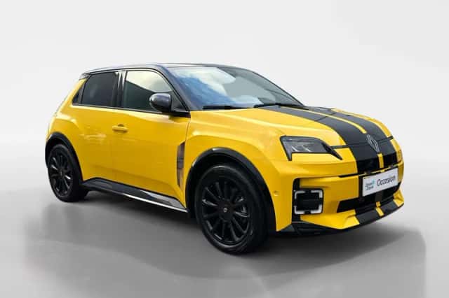 Renault 5 (2024) thumbnail 3