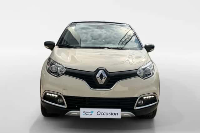 Renault Captur (2016) thumbnail 2