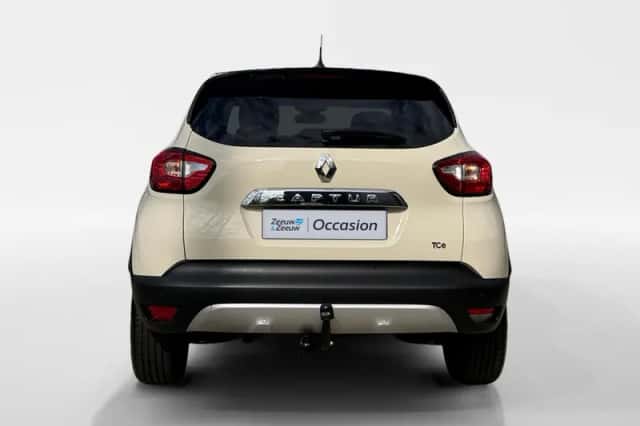 Renault Captur (2016) thumbnail 6