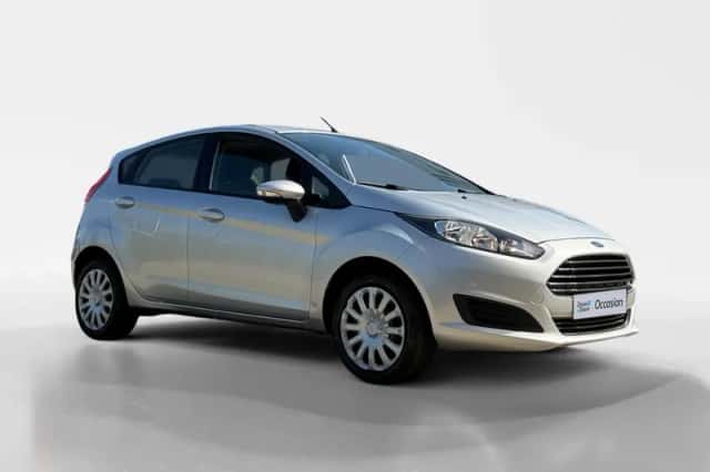 Ford Fiesta (2013) thumbnail 3