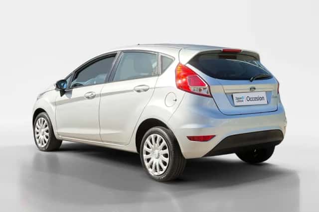 Ford Fiesta (2013) thumbnail 5