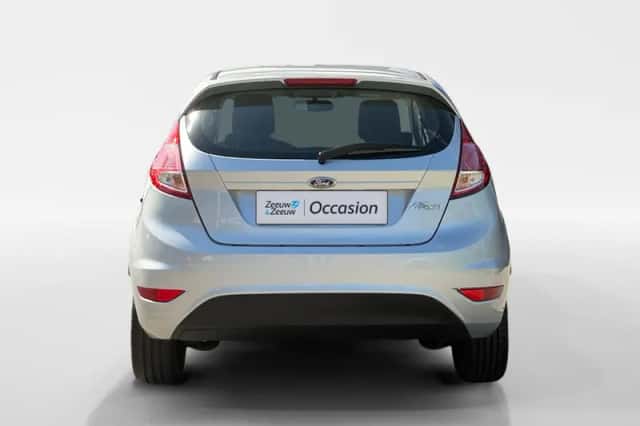 Ford Fiesta (2013) thumbnail 6