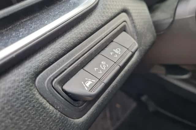 Renault Clio (2022) thumbnail 17