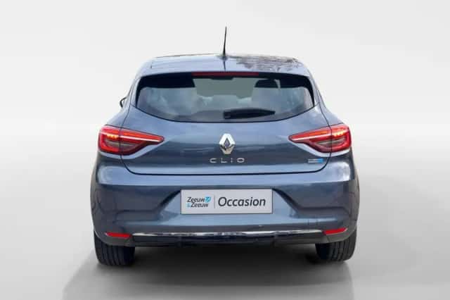 Renault Clio (2022) thumbnail 5