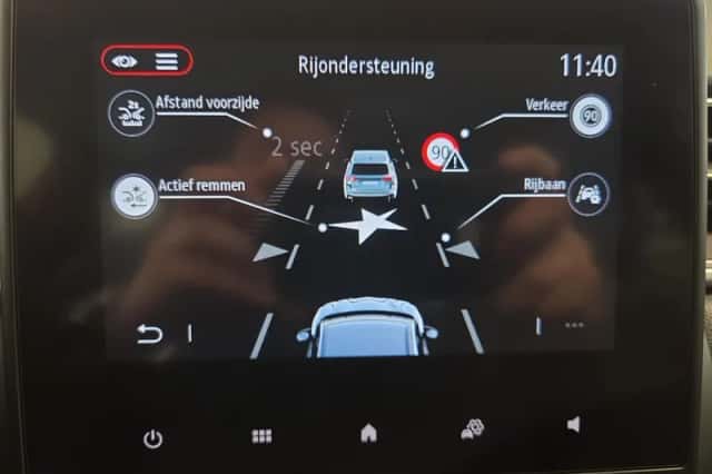 Renault Captur (2022) thumbnail 14