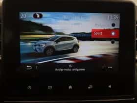 Renault Captur (2022) thumbnail 16