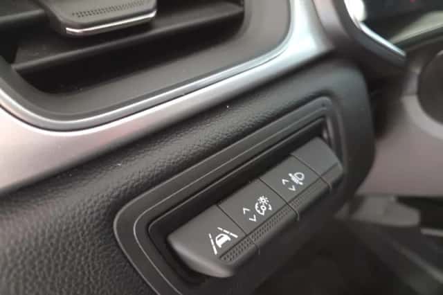 Renault Captur (2022) thumbnail 18