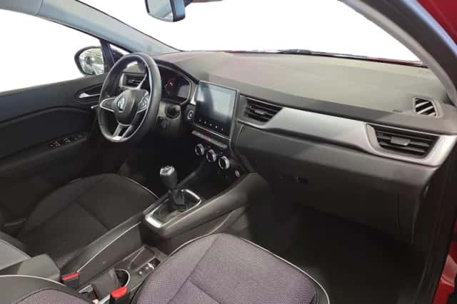 Renault Captur (2022) thumbnail 24