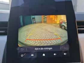 Renault Clio (2023) thumbnail 7