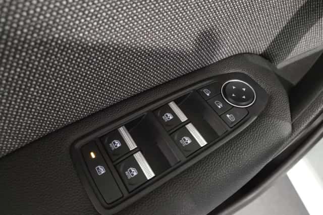 Renault Captur (2025) thumbnail 20