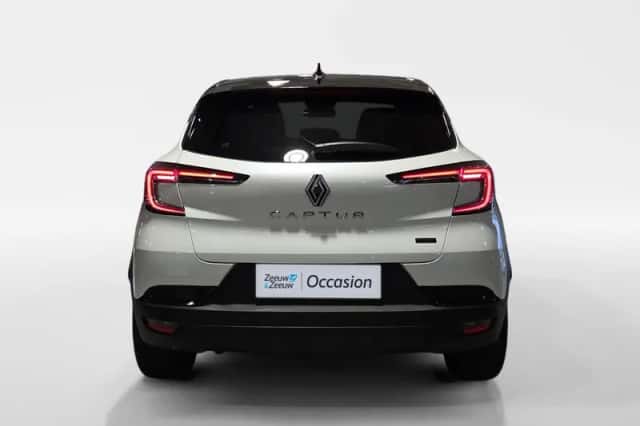 Renault Captur (2025) thumbnail 5